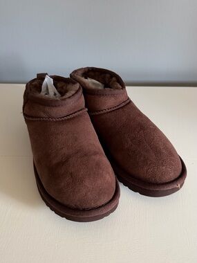 UGG Women’s Classic Ultra Mini Boot